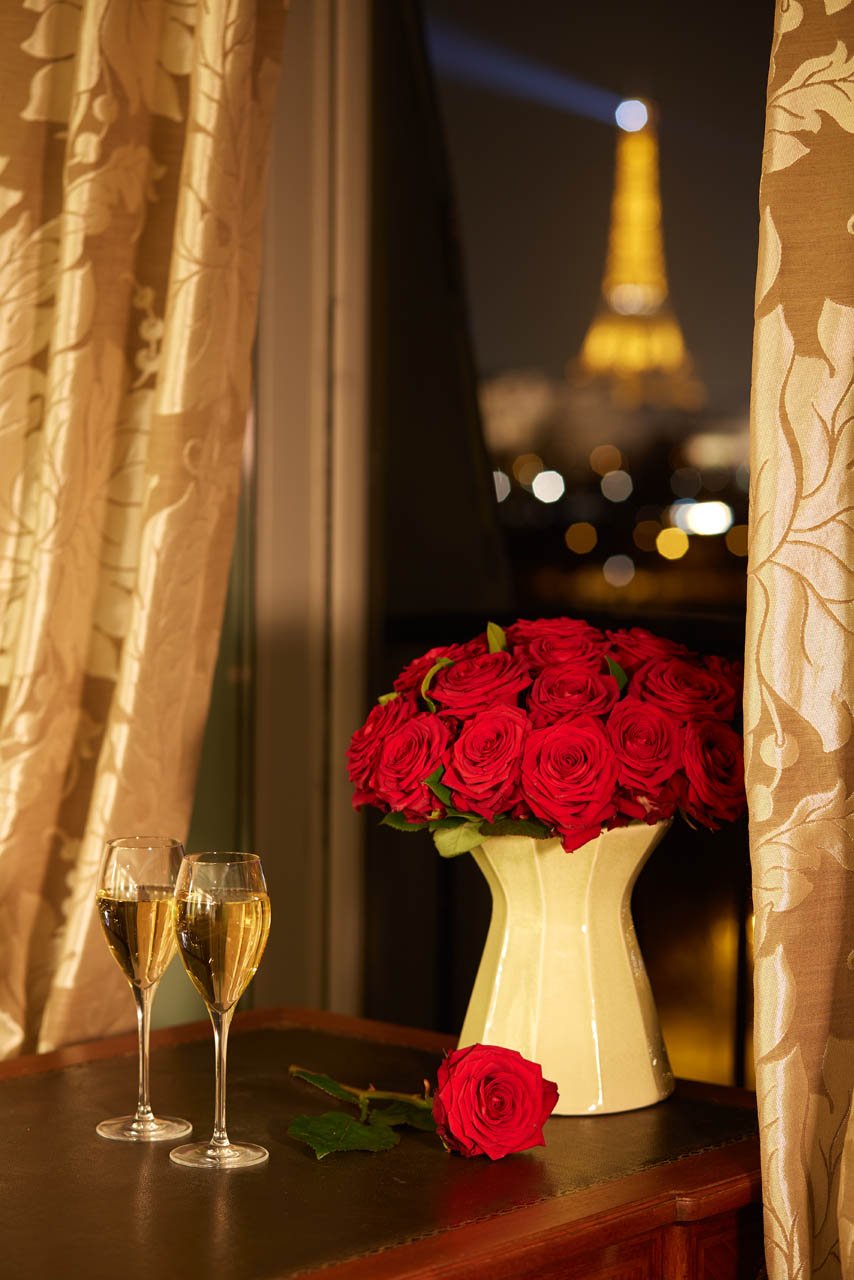 Romantic hotel in Paris